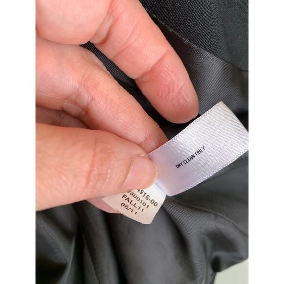 Gap black 2 buttoned long sleeves blazer size 4 - Picture 5 of 9